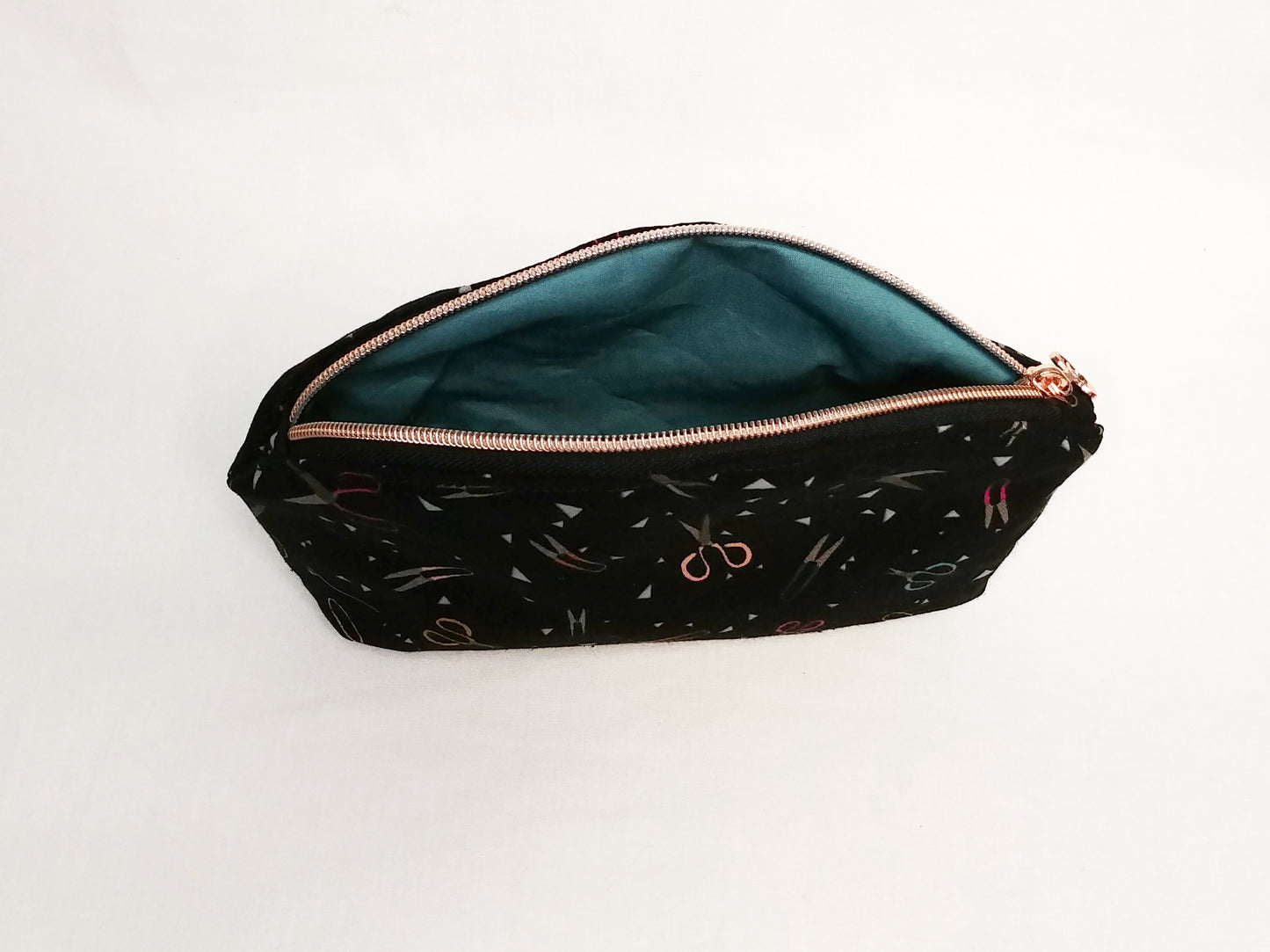 Black Scissor Print Canvas Makeup Bag