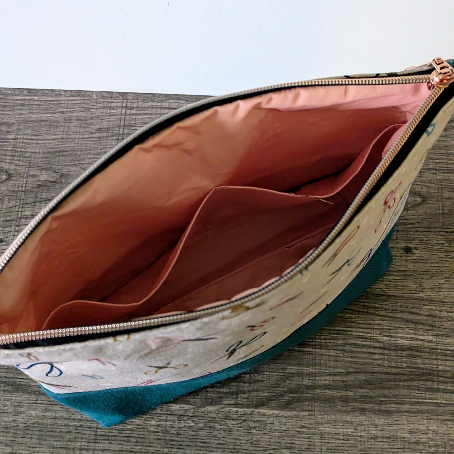Large Scissor Print Canvas Zipper Bag