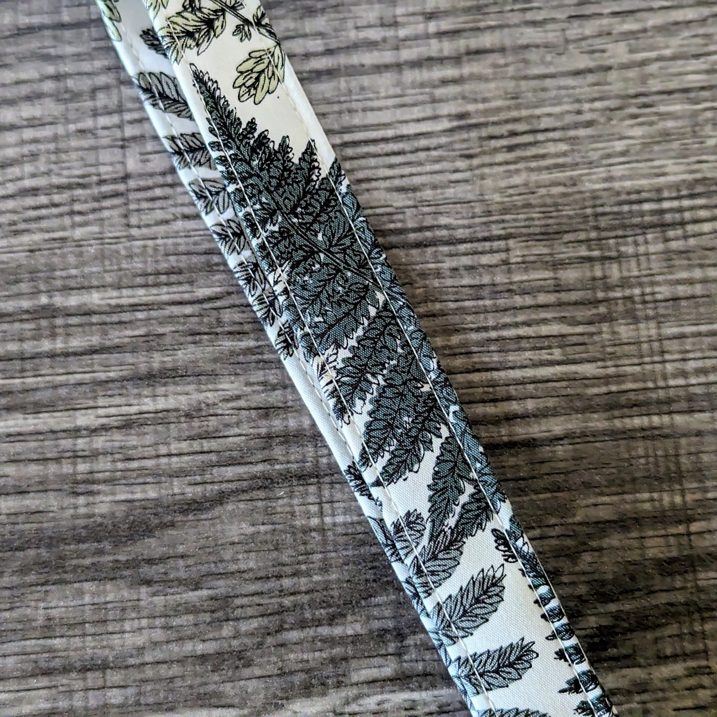 Fern Wrist Lanyard