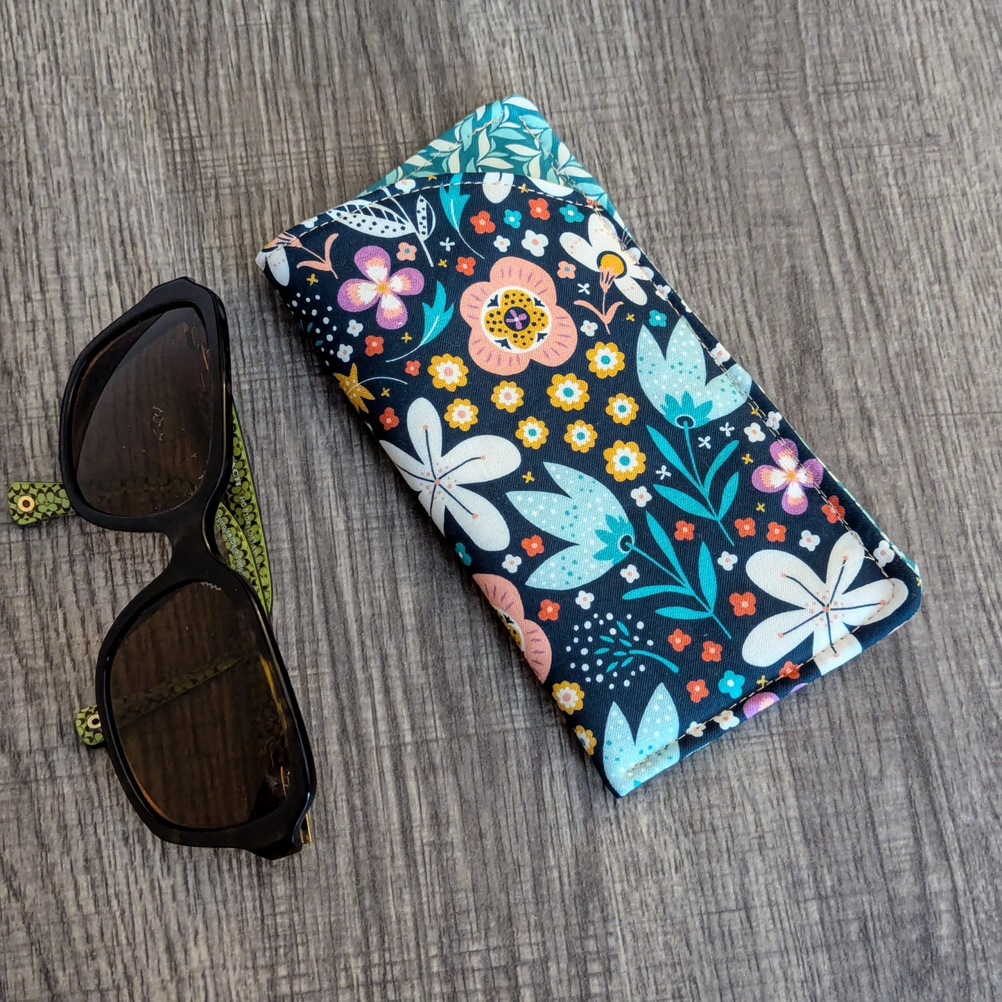 Modern Floral Eyeglass Pouch