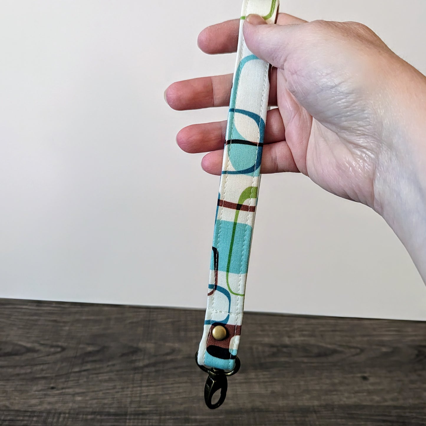 Retro Mod Print Cotton Wrist Lanyard