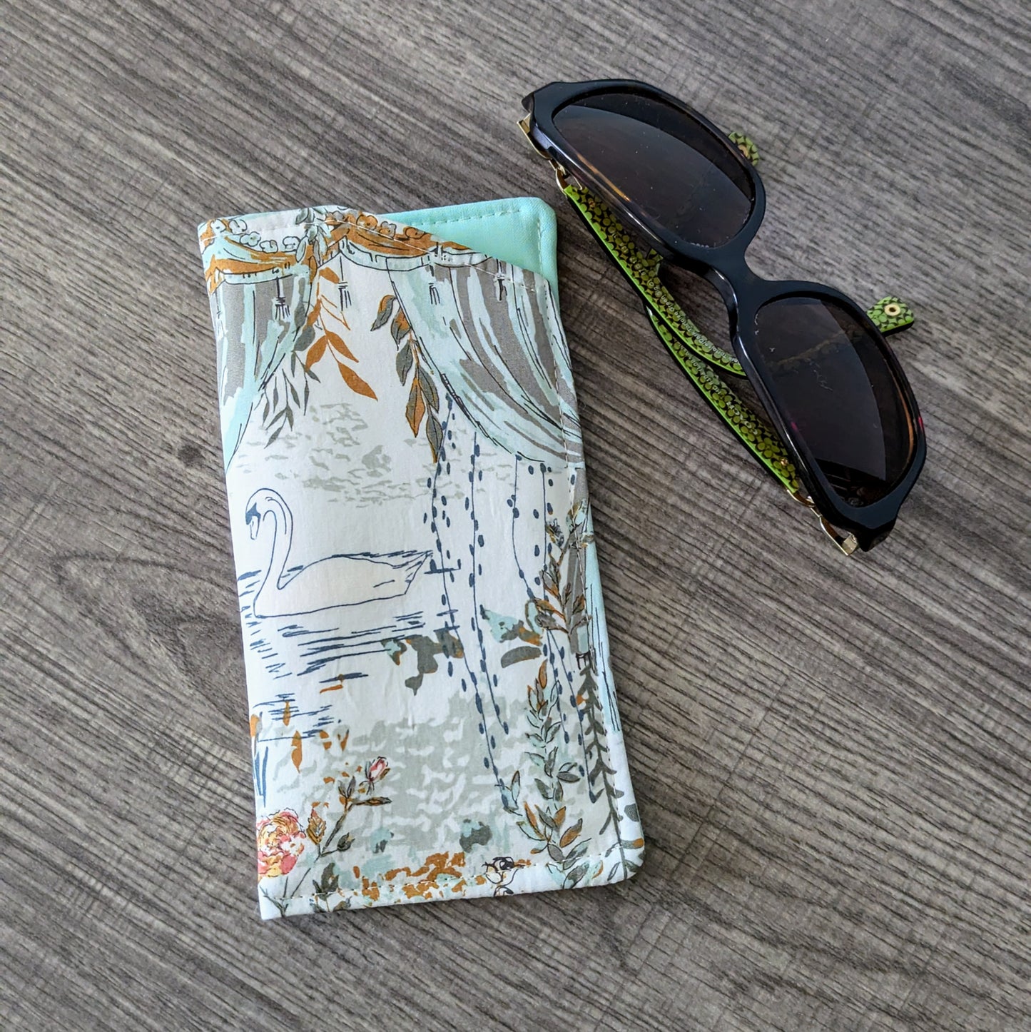 Swan Floral Eyeglass Pouch