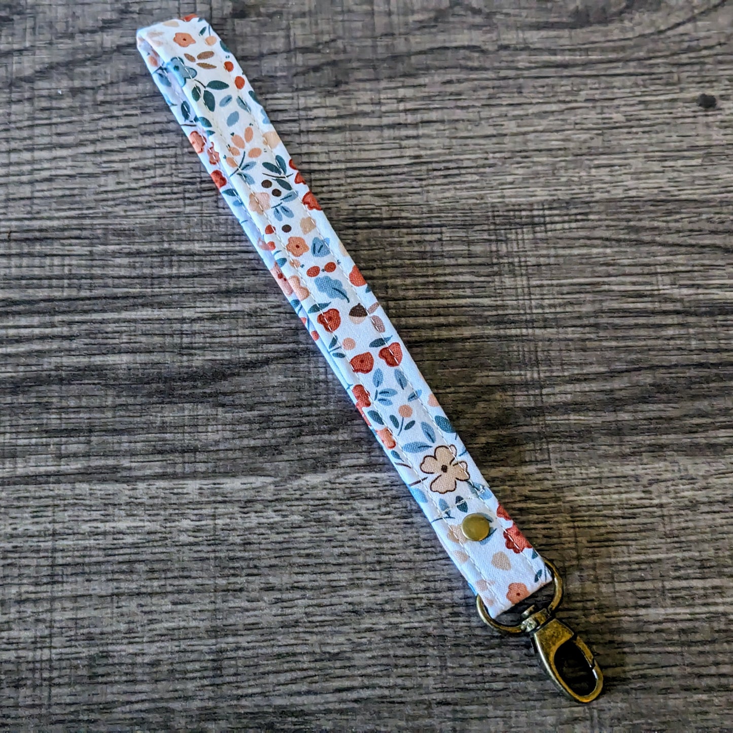 White Floral Cotton Wrist Lanyard