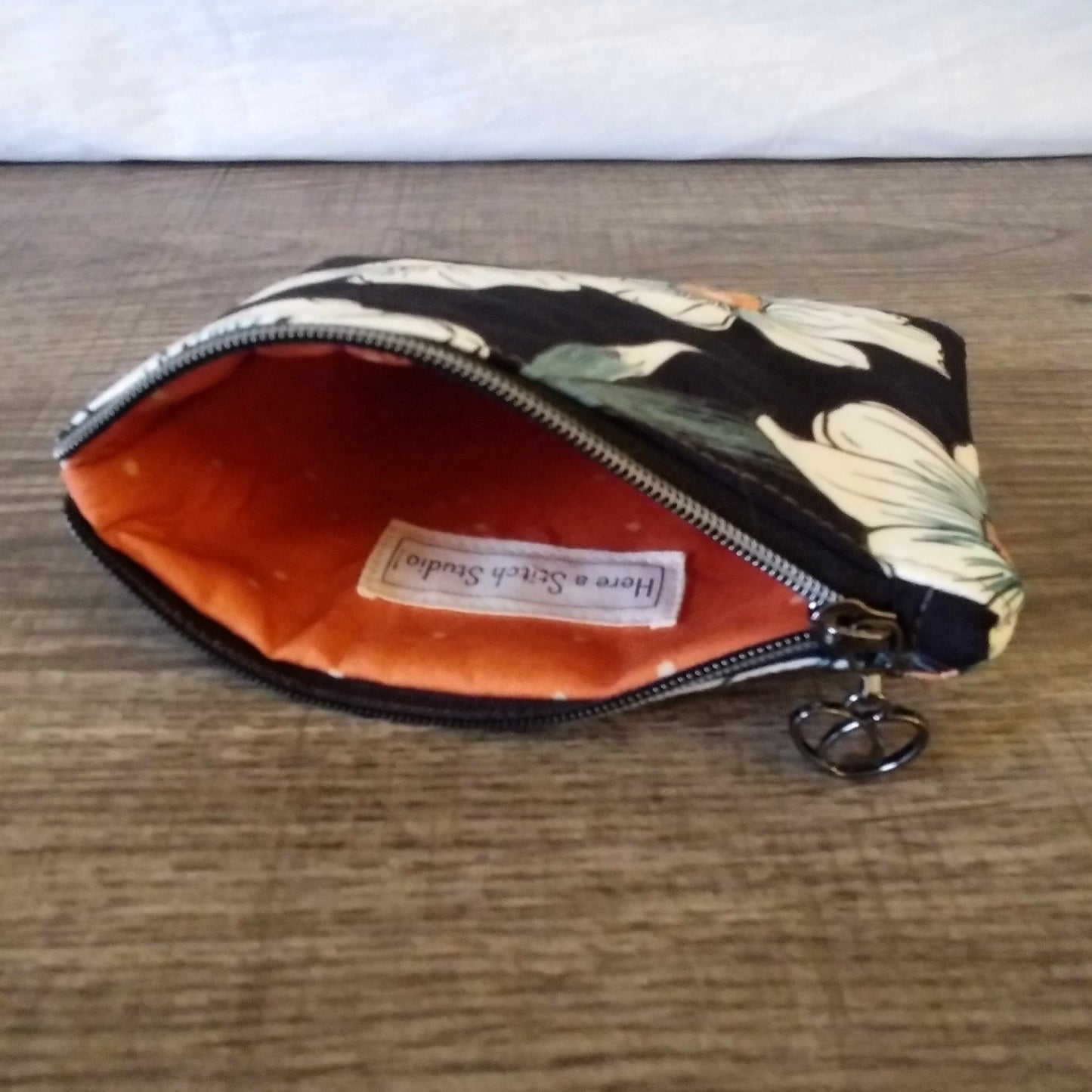 Dark Floral Cotton Zipper Pouch