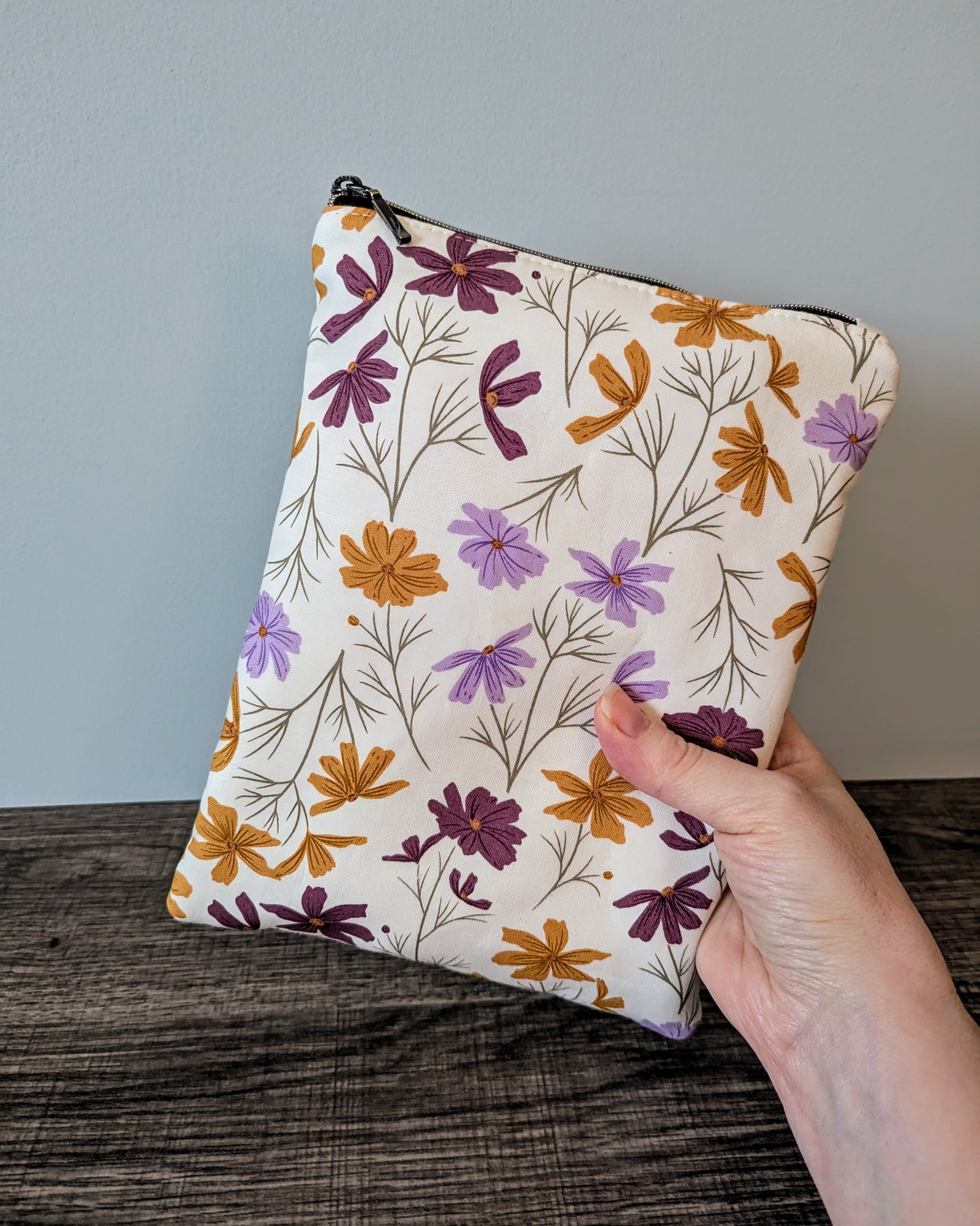 Cream Floral Cotton Book & E-Reader Sleeve
