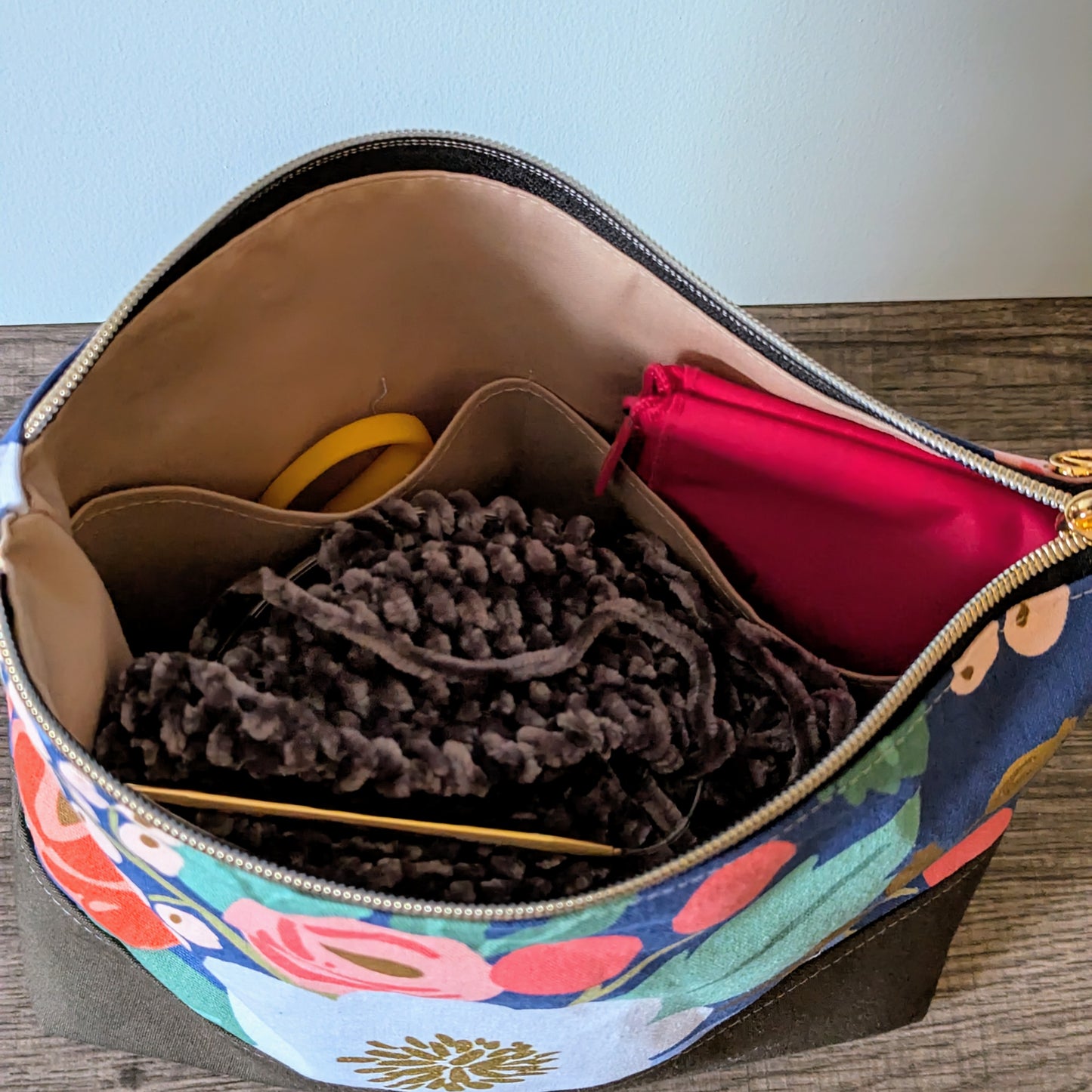 Large Blue Floral Canvas Zipper Bag