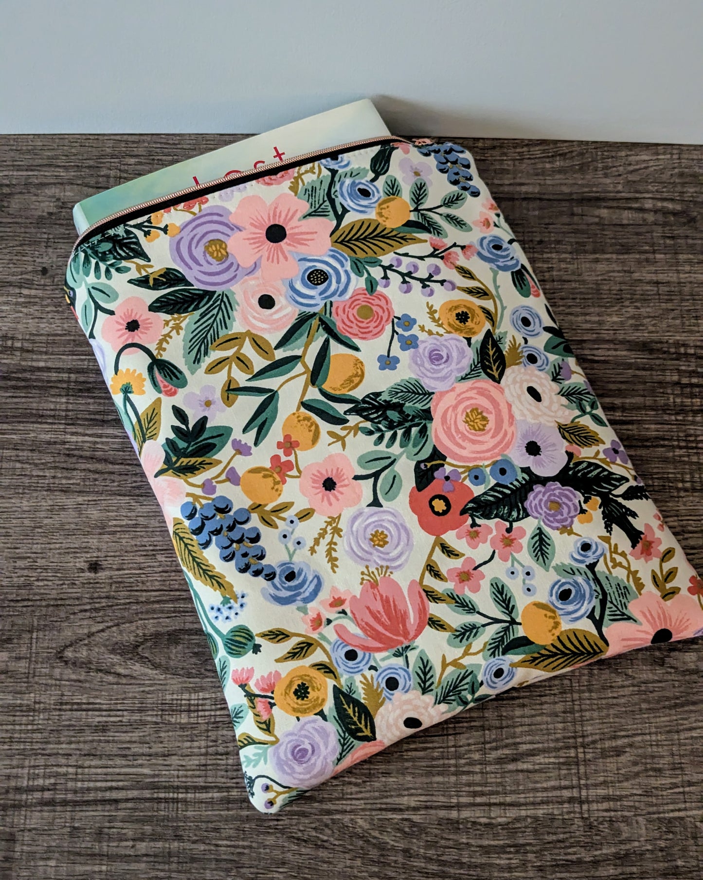Ivory Floral Cotton Book & E-Reader Sleeve