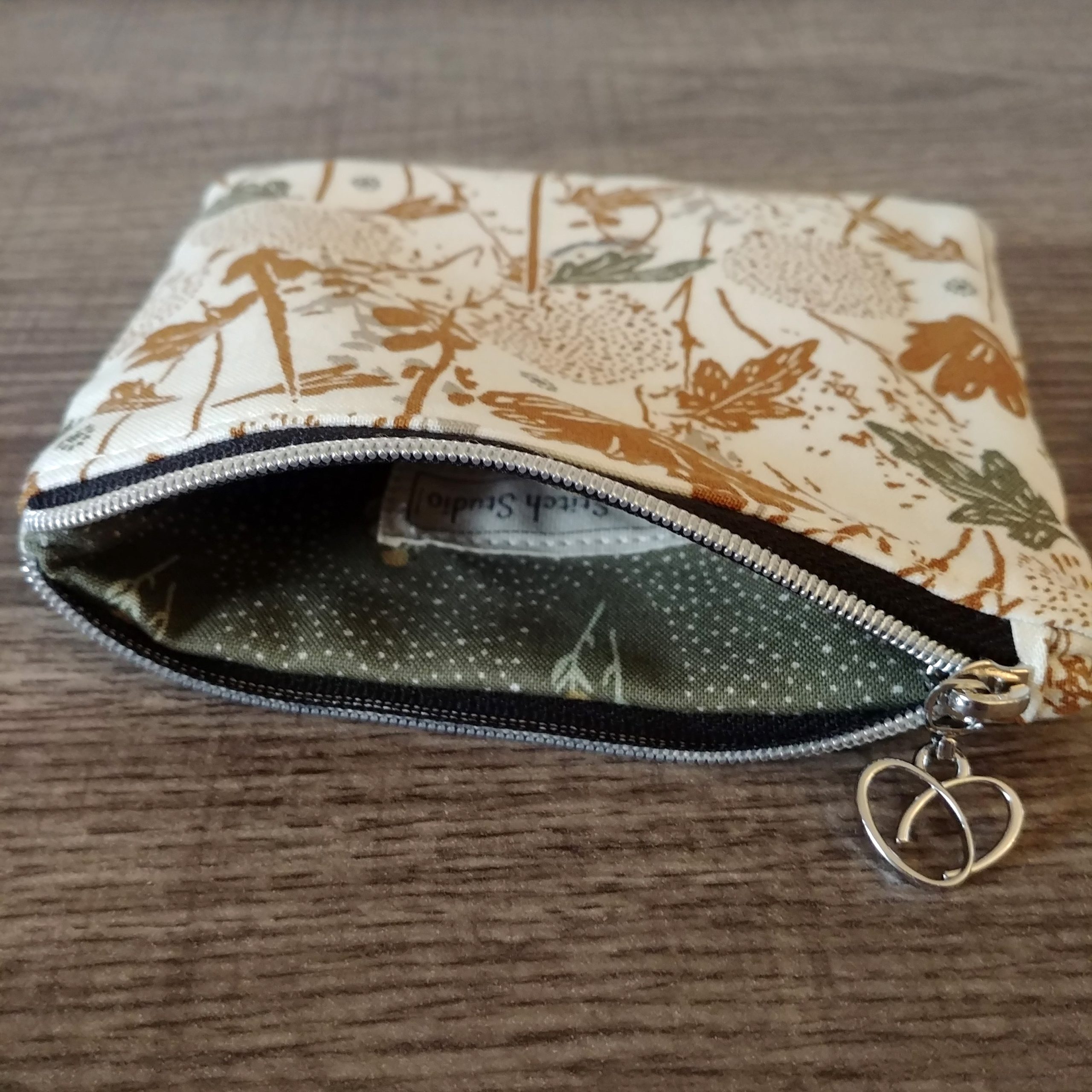 Cream Floral Cotton Zipper Pouch - Image 4