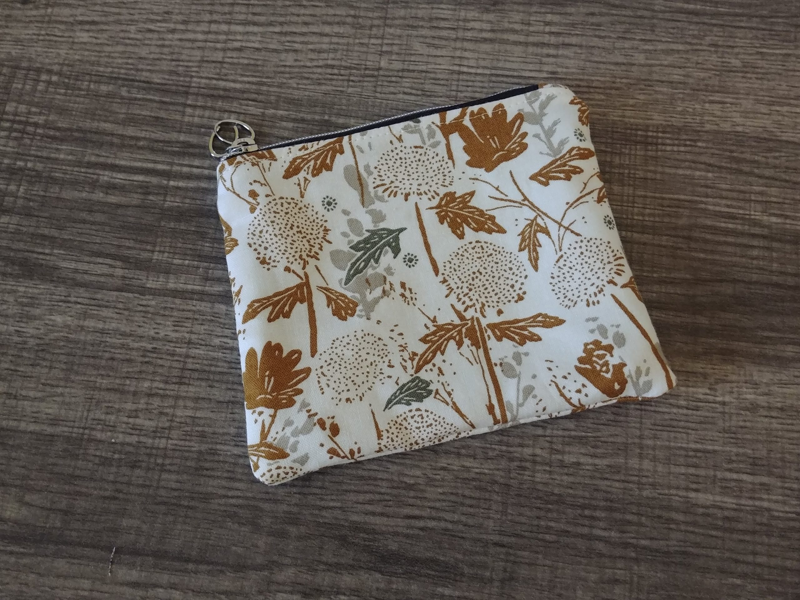 Cream Floral Cotton Zipper Pouch - Image 3