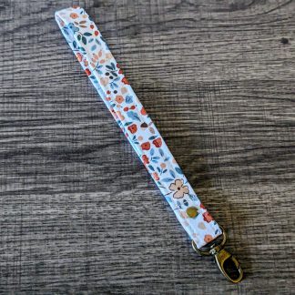 White Floral Keychain Wrist Lanyard