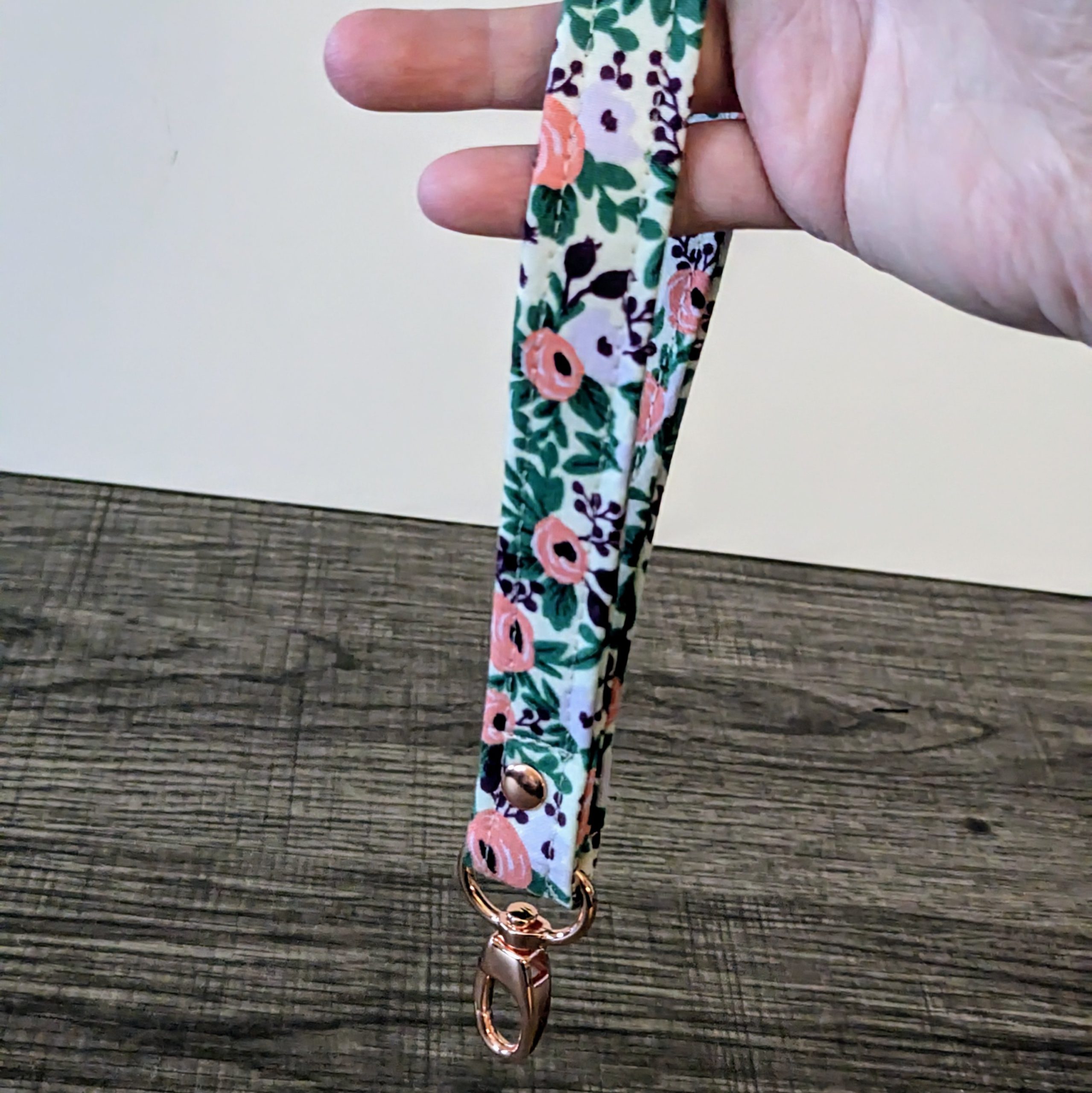 Lavender Floral Cotton Wrist Lanyard - Image 4