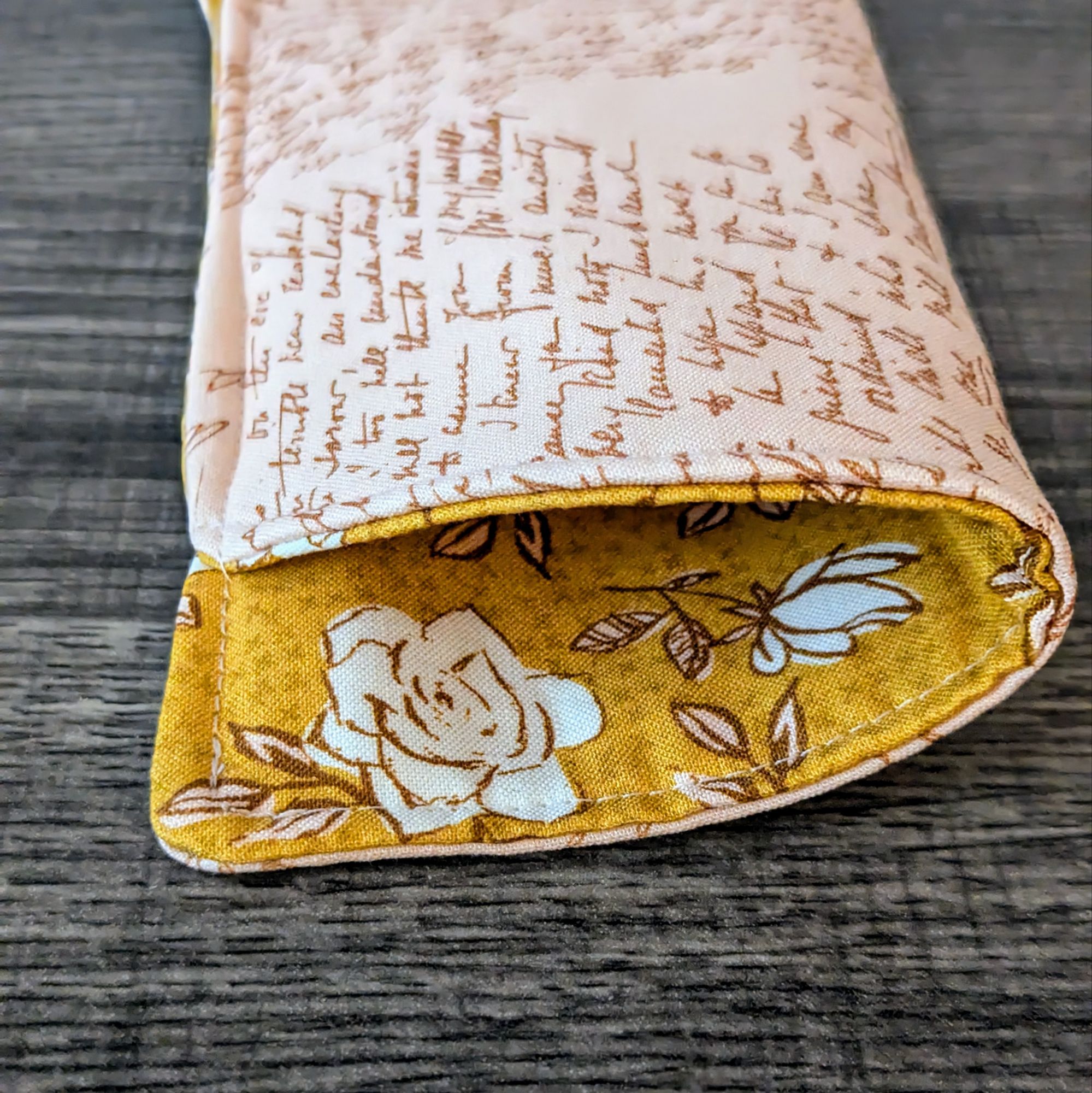 Light Pink Script Eyeglass Pouch - Image 4