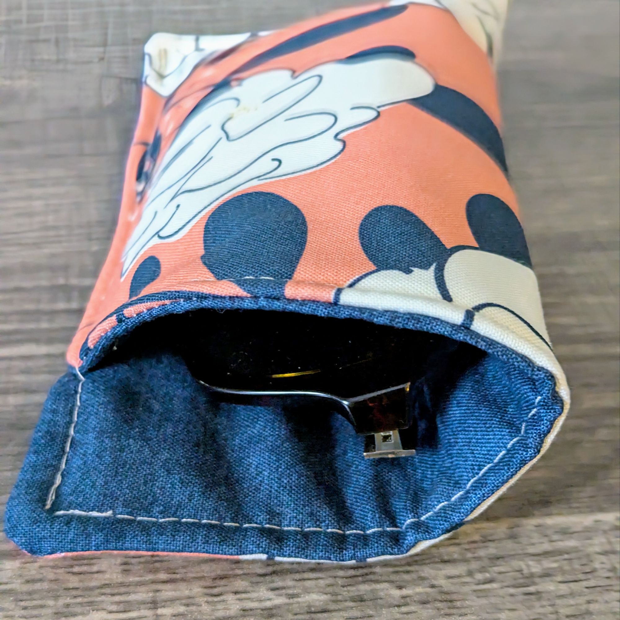 Bold Bloom Eyeglass Pouch - Image 7