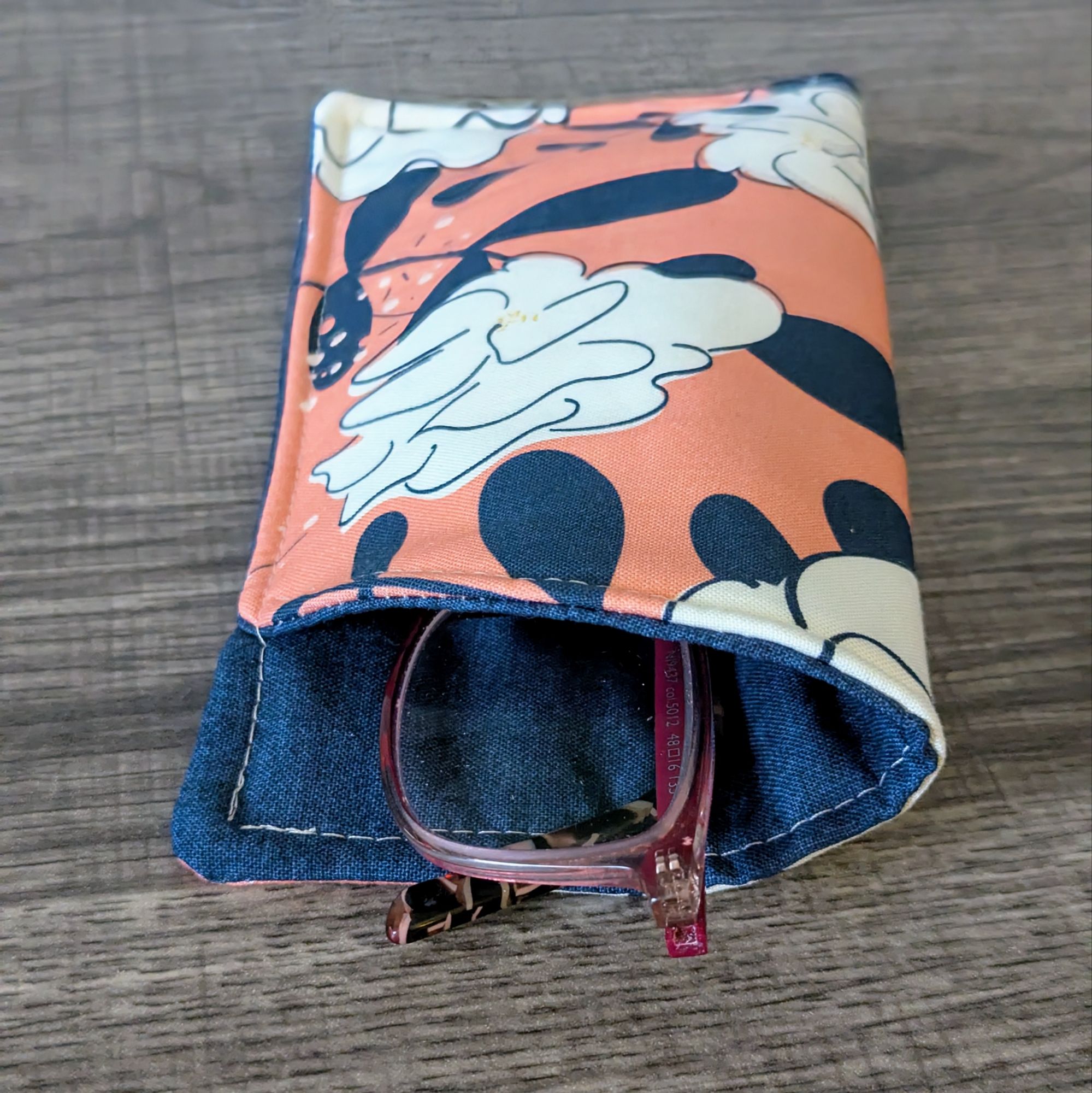 Bold Bloom Eyeglass Pouch - Image 6