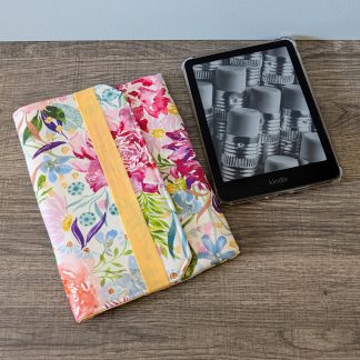 White Floral E-Reader Sleeve
